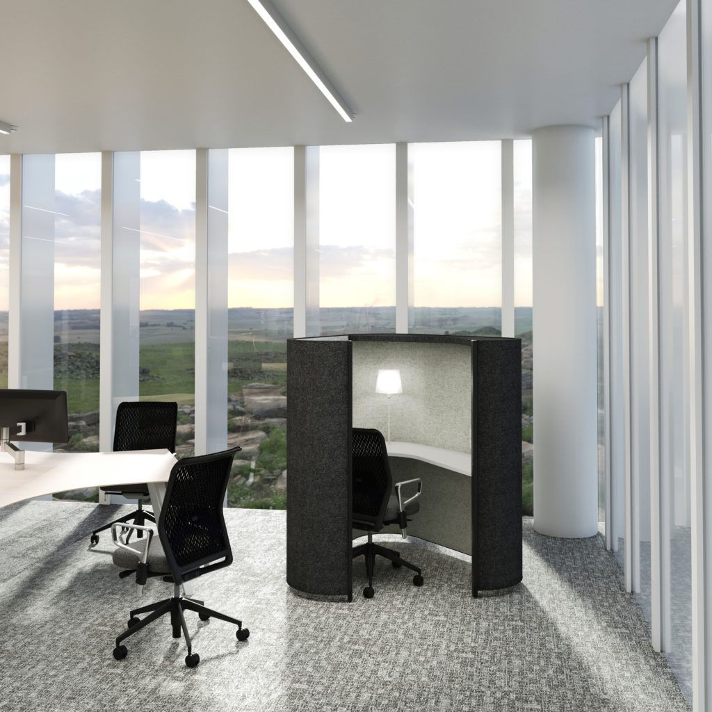 INTO FOCUS-Arbeitsplatz im Büro