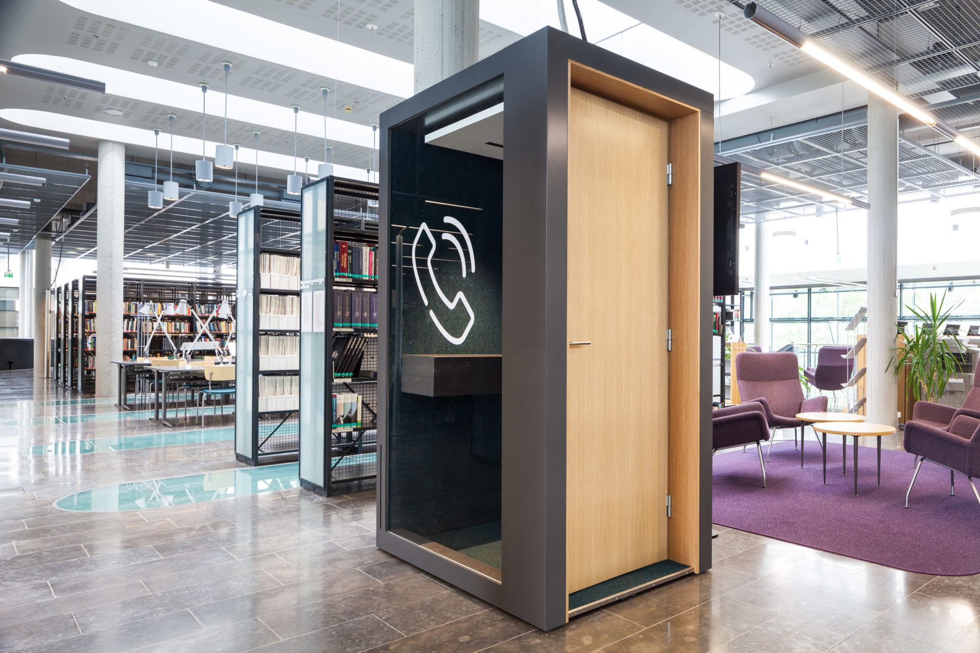 Acoustic phone booth for offices - INTO the Nordic Silence