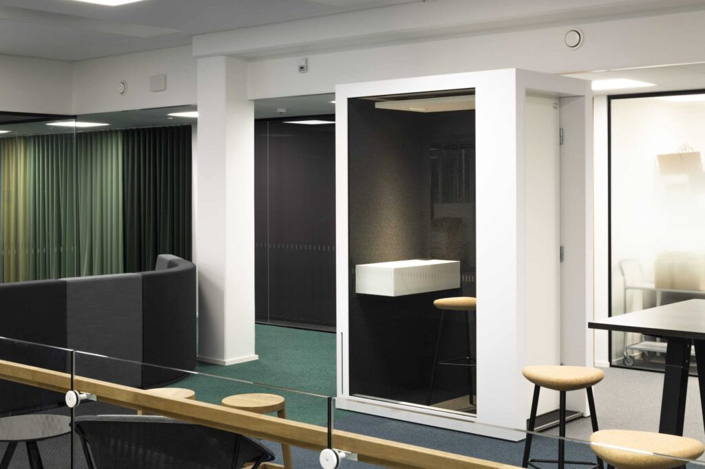 Vuokraa puhelinkoppi toimistolle - INTO POD PHONE - INTO the Nordic Silence