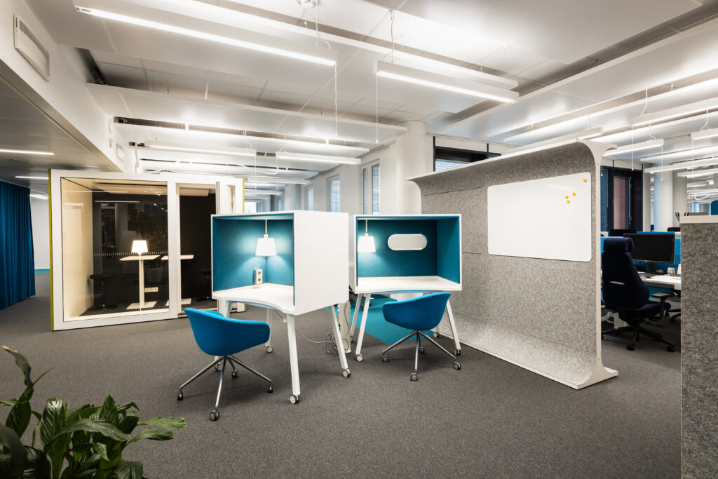 Trimble multifunktionellt kontor med INTO Concept-möbler